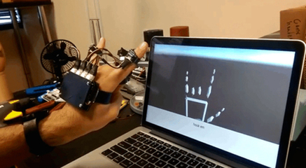 逆天科技！Gest手套革新交互，隔空打字引領(lǐng)穿戴設(shè)備新紀元